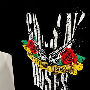 Guns and roses T-shirt never worn!